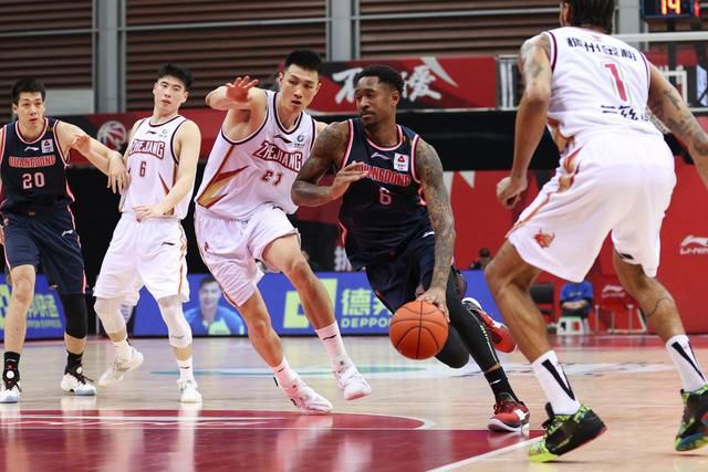 讲述同一世界观全新故事2025-10-21 马律师回归！