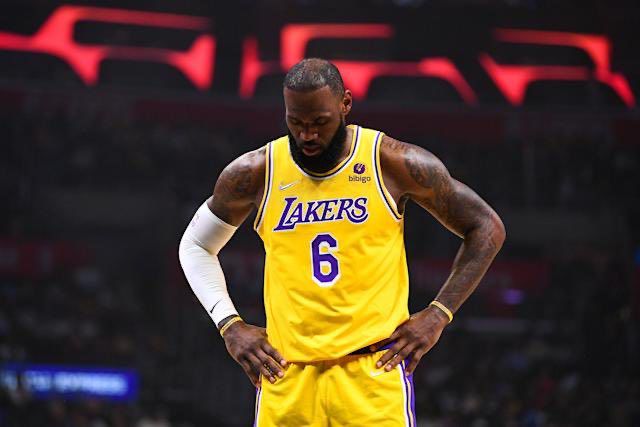 搜索-电影网 消息 首页 新闻 视频 大片 影库 CCTV6 VIP影院 全部 电影 电视剧 影人 视频 图片 新闻 更新时间 所有 1小时内 今日内 1周内 1个月内 从资讯频道搜索 结果 178121 条 《过家家》：成龙不打了，我却看哭了 2026-01-11 元旦假期，一部聚焦“非血缘家庭”的治愈之作《过家家》凭借真挚的情感表达与深刻的主题内涵强势突围，上映一周票房便突破3100万，淘票票评分9.4分、猫眼评分9.2分，满意度稳居元旦档前列，成为2024 《拆弹专家2》夺冠 《没有过不去的年》排名回升 2021-02-08 2月7日，全国院线总票房4572.45万，大盘表现平稳。